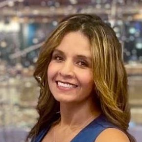 Mayra, Volunteer Coordinator